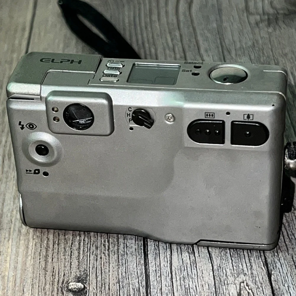 Canon ELPH 35mm Film Camera *First* model of the ELPH Series model #1948546